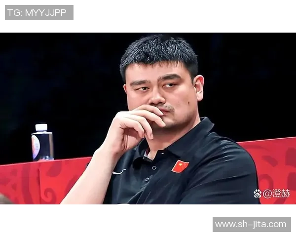 姚明站着说话的背后故事与篮球精神的深刻启示