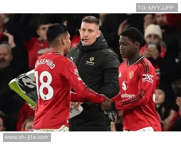 曼联狂胜那不勒斯五球大捷引发转会传闻热潮