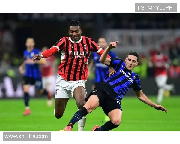 足总杯精彩对决AC米兰与莱比锡战成平局战术解析引发全场热议 足总杯精彩对决AC米兰与莱比锡战成平局战术解析引发全场热议