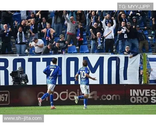 友谊赛巴黎圣日耳曼与马竞战平乌龙球引发全场热议与争议判罚