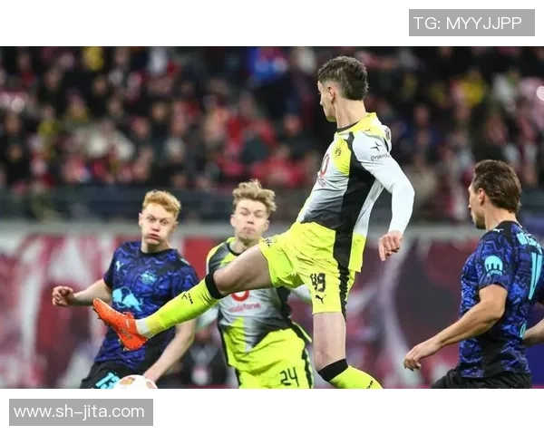 德甲精彩对决多特蒙德逆转里昂补时绝杀引发全场狂欢