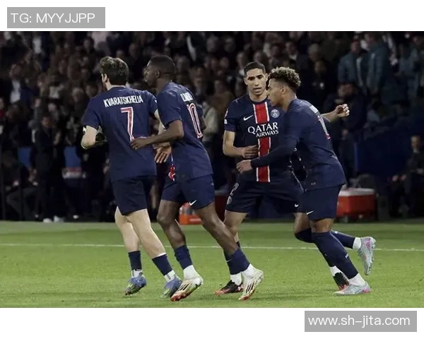 西甲激战拜仁与巴黎圣日耳曼鏖战至平局全场沸腾 西甲激战拜仁与巴黎圣日耳曼鏖战至平局全场沸腾