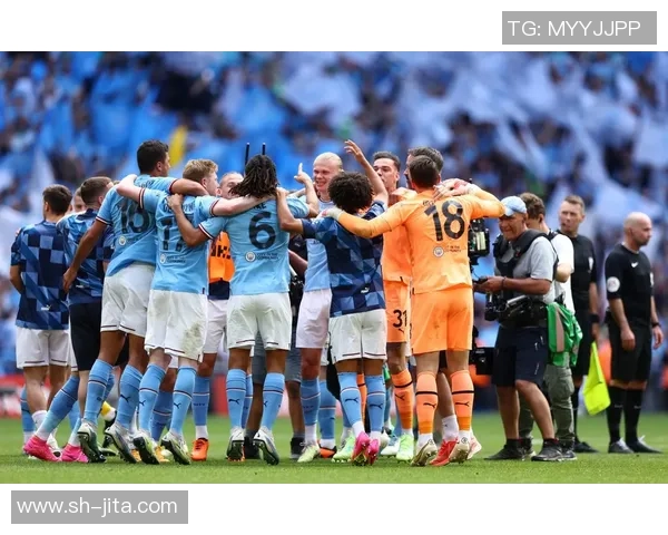 国王杯精彩对决曼城与曼联战成平局绝杀瞬间点燃全场激情