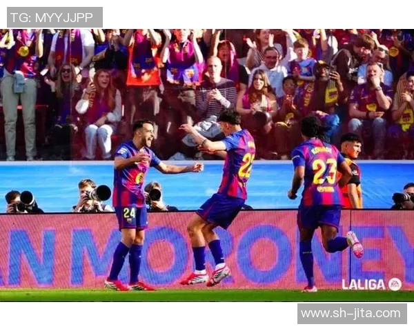 巴萨友谊赛小胜里昂红牌事件引发全场热议与争议